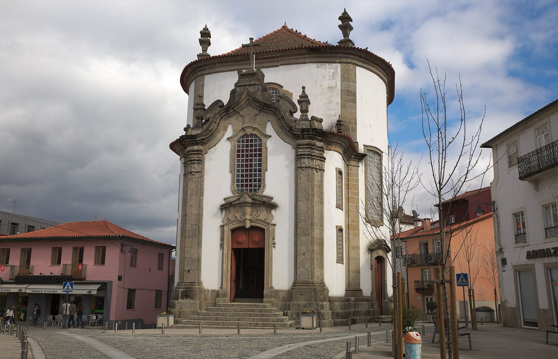 A igreja barroca da Lapa, em Arcos de Valdevez